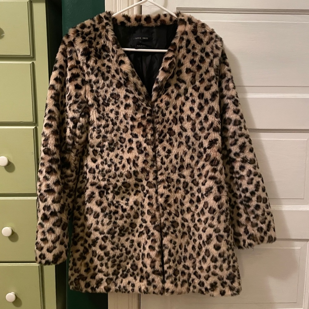Leopard coat